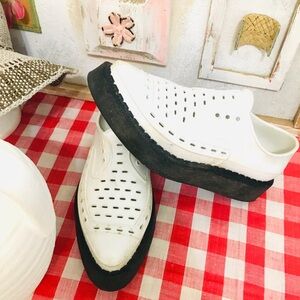 George‎ Cox X Native creepers